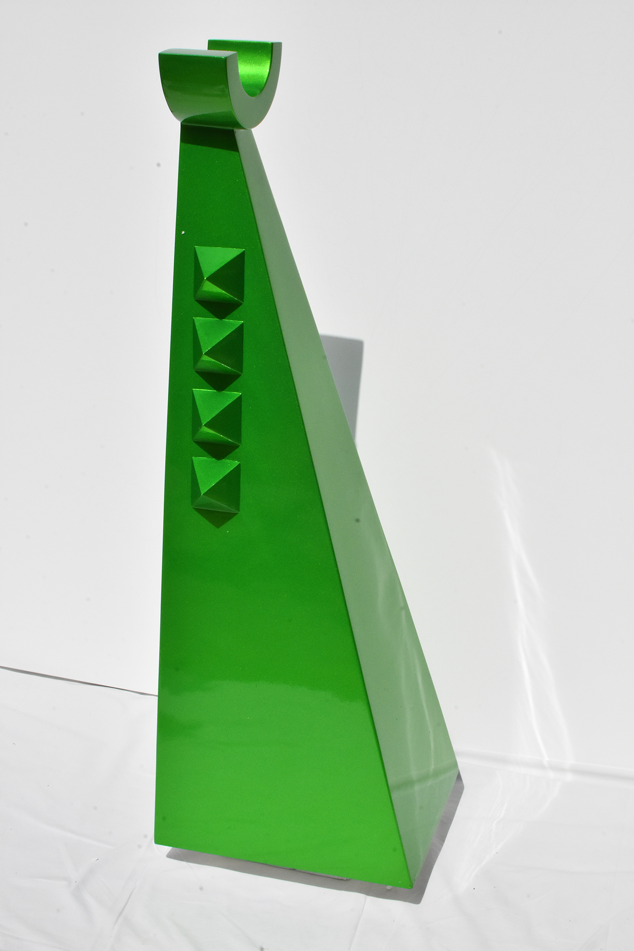 Drago verde 2022 Gesso acrilico smaltato Glazed acrylic plaster 100 x 26 x 39 cm 39x 10 x 15 in NIK_9914